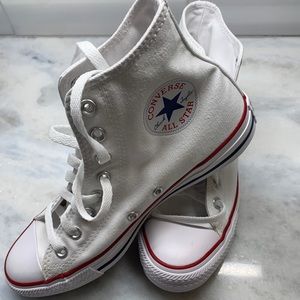 White Converse High Top sneaker